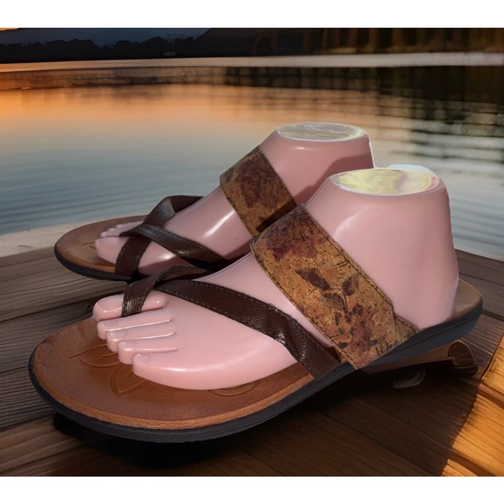 Womens B.O.C Cork Toe Loop Brown Leather Sandals Sz 11 M Floral